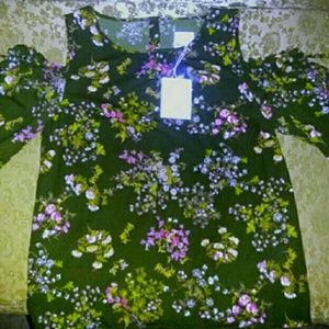 🆕Lauren Conrad floral shirt🆕